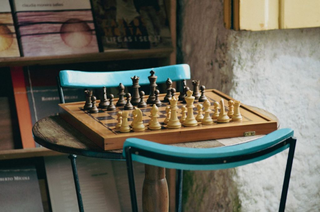 Chessboard illustrating strategic decisions in betting exchanges vs bookmakers